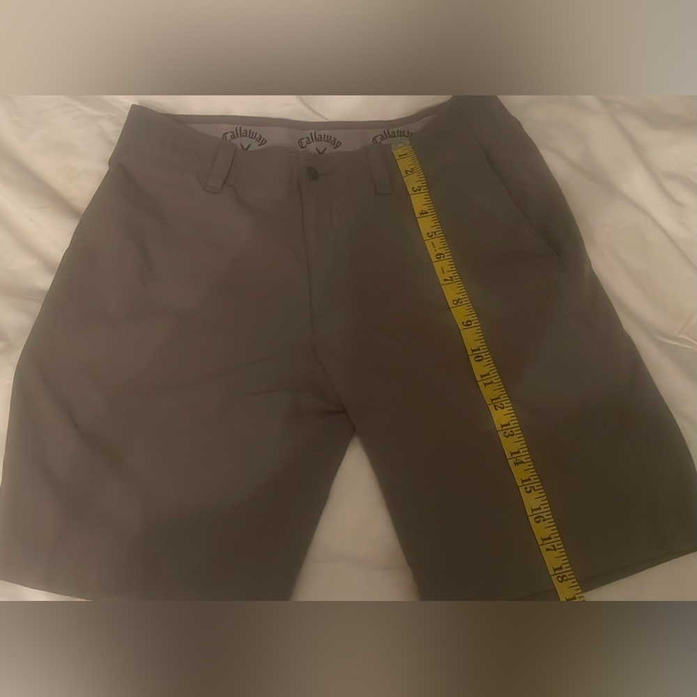 CALLAWAY 30 WAIST GRAY GOLF SHORTS